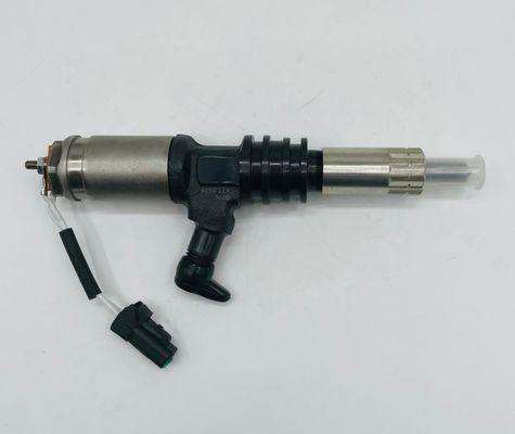 Mitsubishi Engine Spare Parts Engine Fuel Injection Pump ME131603 Injector ME132615